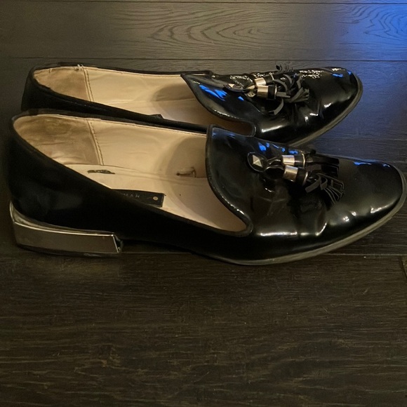 Black shiny loafers​ - Picture 2 of 7